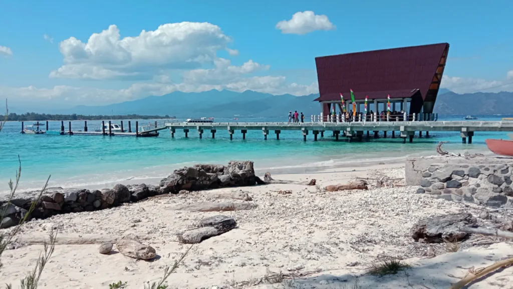 Fast Boat to Gili Meno Schedules showing daily fast boat timetable and departures to Gili Meno