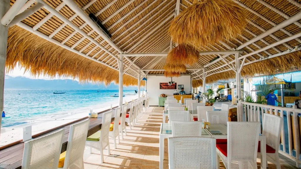 Near Gili Meno Port featuring restaurants and dining options close to the harbor